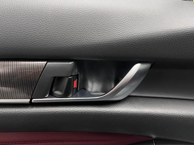 Honda Accord 2022 260TURBO Magic Night Premium Edition interior photo 17