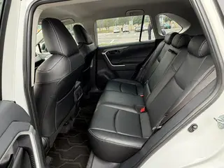 Toyota RAV4 2023 2.0L CVT Two-wheel drive urban version interior photo 14 Toyota RAV4 2023 2.0L CVT Two-wheel drive urban version interior photo 14