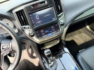 Toyota Crown 2015 2.0T Edición de moda interior foto 9 Toyota Crown 2015 2.0T Edición de moda interior foto 9