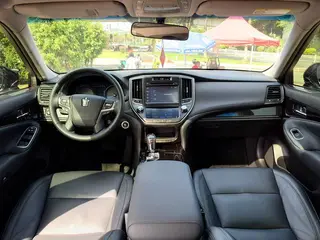 Toyota Crown 2015 2.0T Edición de moda interior foto 13 Toyota Crown 2015 2.0T Edición de moda interior foto 13