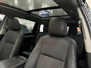 Toyota Highlander 2018 2.0T 4WD Premium Edition 7 Asiento País VI exterior foto 8 Toyota Highlander 2018 2.0T 4WD Premium Edition 7 Asiento País VI exterior foto 8