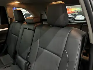 Toyota Highlander 2018 2.0T 4WD Premium Edition 7 Asiento País VI exterior foto 10 Toyota Highlander 2018 2.0T 4WD Premium Edition 7 Asiento País VI exterior foto 10