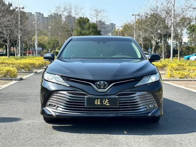 Toyota Camry 2019 2.5G Luxury Edition Country VI exterior photo 2 Toyota Camry 2019 2.5G Luxury Edition Country VI exterior photo 2