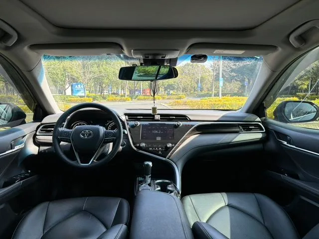 Toyota Camry 2019 2.5G Luxury Edition Country VI exterior photo 7 Toyota Camry 2019 2.5G Luxury Edition Country VI exterior photo 7