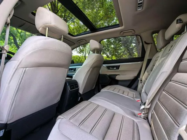 Honda CR-V 2021 240TURBO CVT 2WD Comfort Version interior photo 10 Honda CR-V 2021 240TURBO CVT 2WD Comfort Version interior photo 10