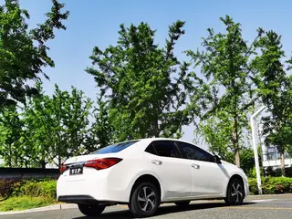 Toyota Levin 2017 1.8GS CVT Version d'élite extérieur photo 5 Toyota Levin 2017 1.8GS CVT Version d'élite extérieur photo 5