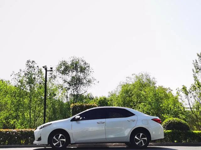 Toyota Levin 2017 1.8GS CVT Version d'élite extérieur photo 7 Toyota Levin 2017 1.8GS CVT Version d'élite extérieur photo 7