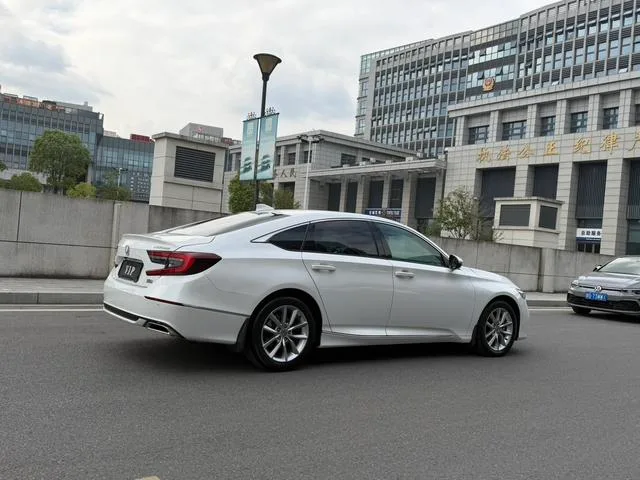 Honda Accord 2022 260TURBO Luxury Edition exterior photo 4 Honda Accord 2022 260TURBO Luxury Edition exterior photo 4