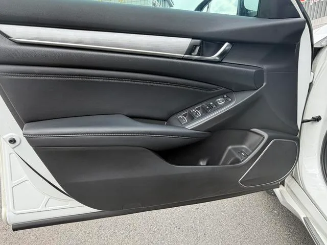 Honda Accord 2022 260TURBO Luxury Edition interior photo 13 Honda Accord 2022 260TURBO Luxury Edition interior photo 13