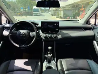 Toyota Corolla Cross 2024 2.0L CVT Pioneer Edition interior photo 9 Toyota Corolla Cross 2024 2.0L CVT Pioneer Edition interior photo 9