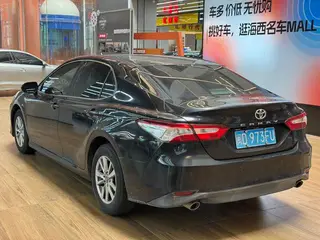Toyota Camry 2019 2.0E Elite Edition Country VI exterior photo 2 Toyota Camry 2019 2.0E Elite Edition Country VI exterior photo 2