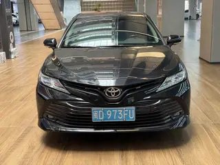 Toyota Camry 2019 2.0E Elite Edition Country VI exterior photo 3 Toyota Camry 2019 2.0E Elite Edition Country VI exterior photo 3