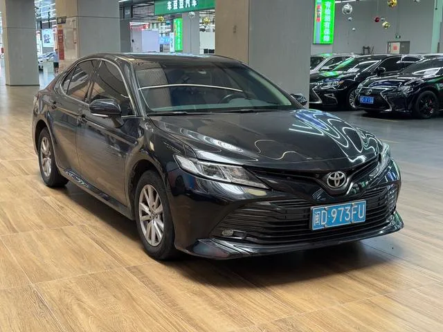 Toyota Camry 2019 2.0E Elite Edition Country VI exterior photo 4 Toyota Camry 2019 2.0E Elite Edition Country VI exterior photo 4