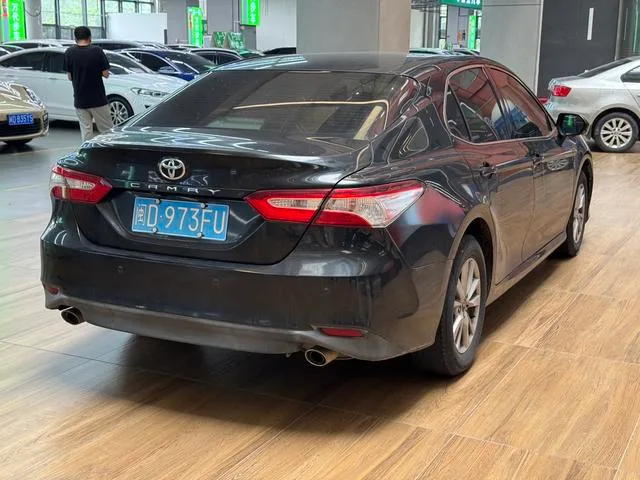 Toyota Camry 2019 2.0E Elite Edition Country VI exterior photo 5 Toyota Camry 2019 2.0E Elite Edition Country VI exterior photo 5