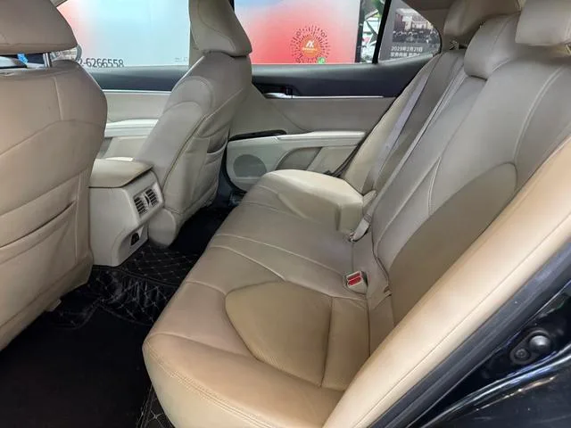 Toyota Camry 2019 2.0E Elite Edition Country VI interior photo 8 Toyota Camry 2019 2.0E Elite Edition Country VI interior photo 8