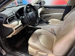 Toyota Camry 2019 2.0E Elite Edition Country VI interior photo 9 Toyota Camry 2019 2.0E Elite Edition Country VI interior photo 9