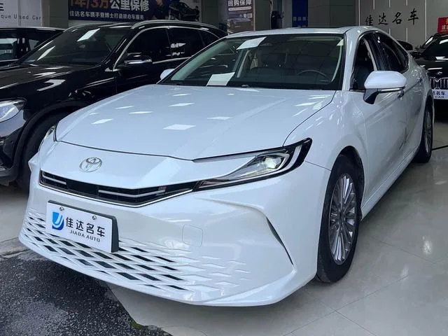 Toyota Camry 2024 2.0GVP Version de luxe extérieur photo 1 Toyota Camry 2024 2.0GVP Version de luxe extérieur photo 1