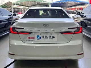 Toyota Camry 2024 2.0GVP Version de luxe intérieur photo 13 Toyota Camry 2024 2.0GVP Version de luxe intérieur photo 13