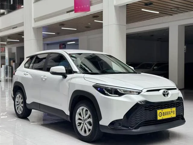Toyota Frontlander 2024 2.0L CVT Versión de élite exterior foto 3 Toyota Frontlander 2024 2.0L CVT Versión de élite exterior foto 3