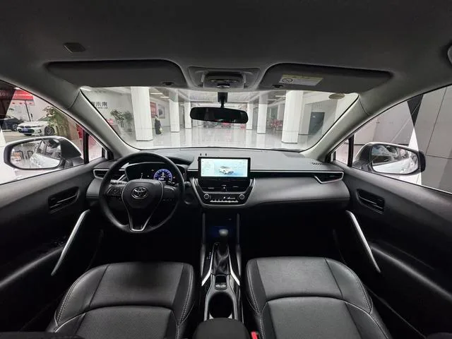 Toyota Frontlander 2024 2.0L CVT Versión de élite interior foto 13 Toyota Frontlander 2024 2.0L CVT Versión de élite interior foto 13