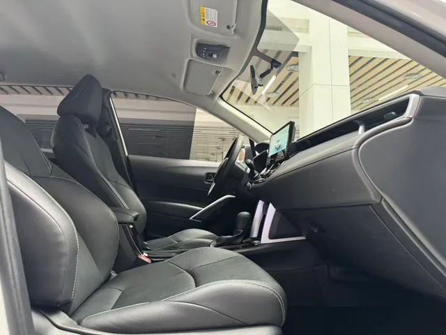 Toyota Frontlander 2024 2.0L CVT Versión de élite interior foto 16 Toyota Frontlander 2024 2.0L CVT Versión de élite interior foto 16