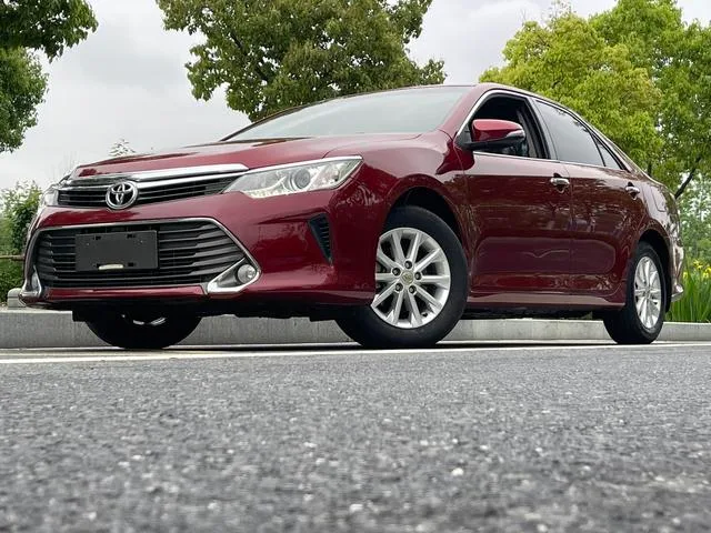 Toyota Camry 2016 2.0G 10th Anniversary Leading Edition exterior photo 4 Toyota Camry 2016 2.0G 10th Anniversary Leading Edition exterior photo 4