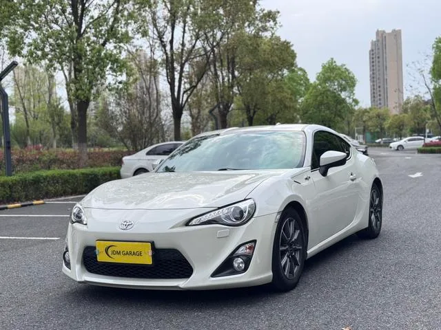 Toyota 86 2014 2.0L Manual Deluxe exterior photo 1 Toyota 86 2014 2.0L Manual Deluxe exterior photo 1