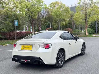 Toyota 86 2014 2.0L Manual Deluxe exterior photo 5 Toyota 86 2014 2.0L Manual Deluxe exterior photo 5