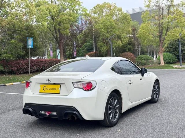 Toyota 86 2014 2.0L Manual Deluxe exterior photo 5 Toyota 86 2014 2.0L Manual Deluxe exterior photo 5