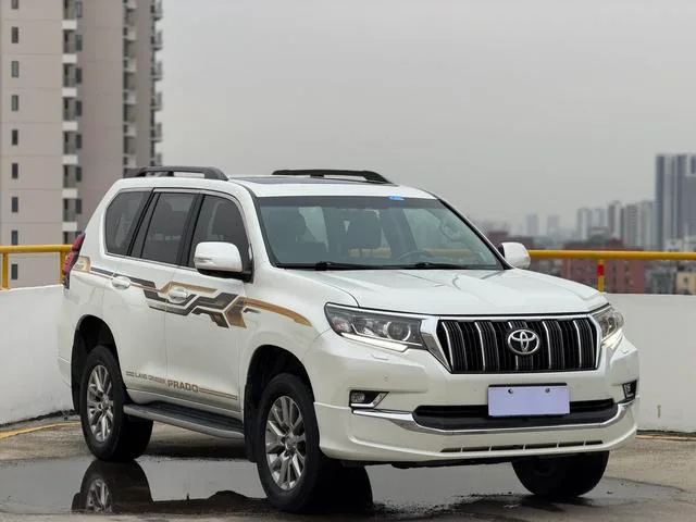 Toyota Prado 2019 3.5L Automático TX-L Versión de lujo exterior foto 3 Toyota Prado 2019 3.5L Automático TX-L Versión de lujo exterior foto 3