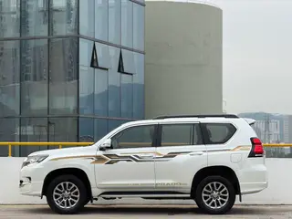 Toyota Prado 2019 3.5L Automático TX-L Versión de lujo exterior foto 7 Toyota Prado 2019 3.5L Automático TX-L Versión de lujo exterior foto 7