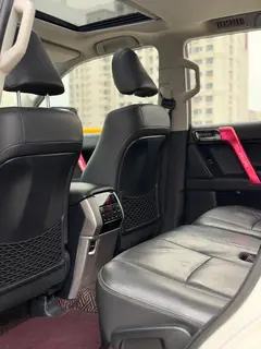 Toyota Prado 2019 3.5L Automático TX-L Versión de lujo interior foto 17 Toyota Prado 2019 3.5L Automático TX-L Versión de lujo interior foto 17