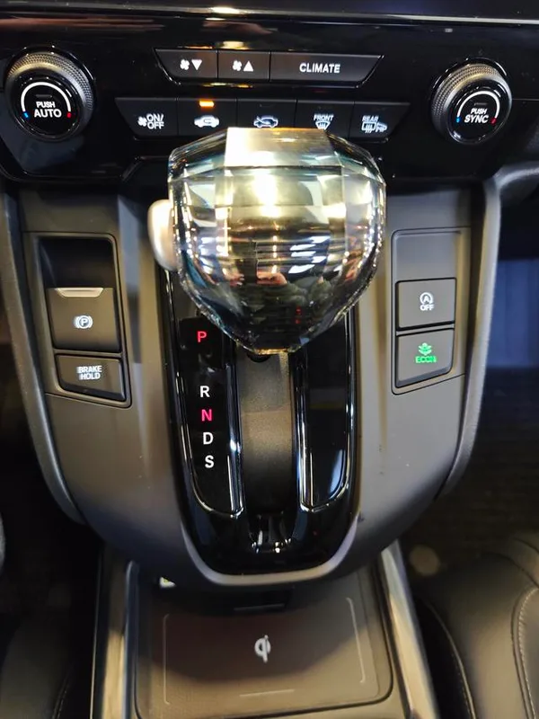 Honda CR-V 2021 240TURBO CVT Two-Drive Blackadder Edition interior photo 20 Honda CR-V 2021 240TURBO CVT Two-Drive Blackadder Edition interior photo 20