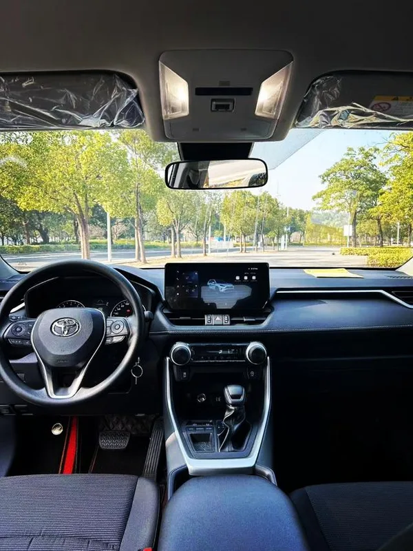 Toyota RAV4 2022 2.0L CVT Version urbaine à deux roues motrices extérieur photo 5