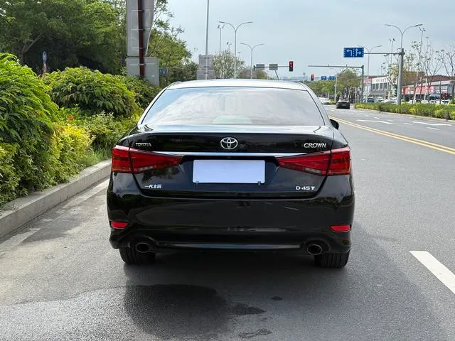 Toyota Crown 2018 2.0T Sports version exterior photo 4 Toyota Crown 2018 2.0T Sports version exterior photo 4
