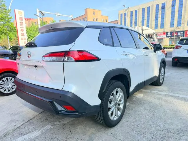 Toyota Frontlander 2024 2.0L CVT Versión de élite exterior foto 4 Toyota Frontlander 2024 2.0L CVT Versión de élite exterior foto 4