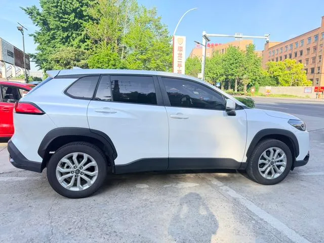 Toyota Frontlander 2024 2.0L CVT Versión de élite exterior foto 5 Toyota Frontlander 2024 2.0L CVT Versión de élite exterior foto 5