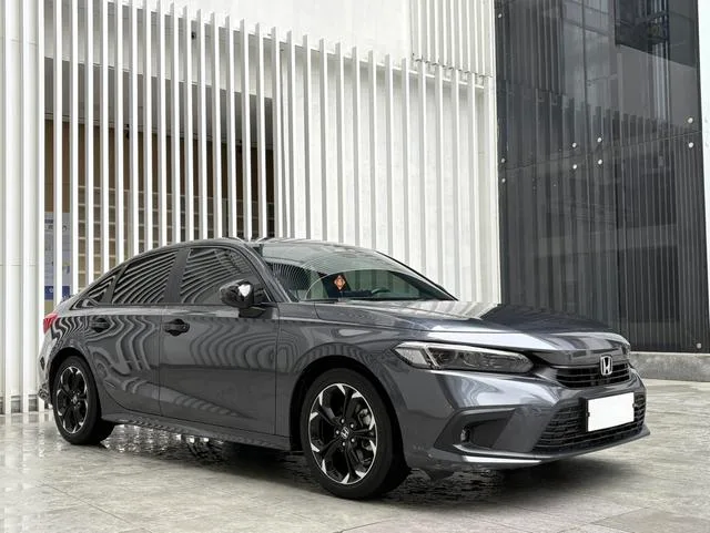Honda Civic 2022 240TURBO CVT Combustion version exterior photo 3 Honda Civic 2022 240TURBO CVT Combustion version exterior photo 3