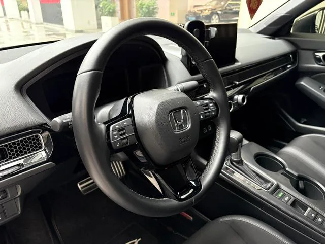 Honda Civic 2022 240TURBO CVT Combustion version exterior photo 7 Honda Civic 2022 240TURBO CVT Combustion version exterior photo 7