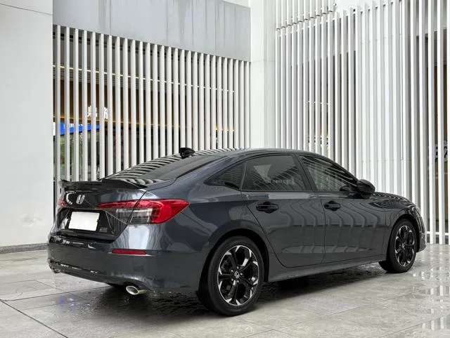 Honda Civic 2022 240TURBO CVT Combustion version interior photo 12 Honda Civic 2022 240TURBO CVT Combustion version interior photo 12