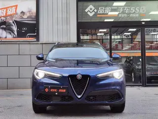 Alfa Romeo Stelvio 2017 2.0T 200HP Luxury Edition exterior photo 3 Alfa Romeo Stelvio 2017 2.0T 200HP Luxury Edition exterior photo 3