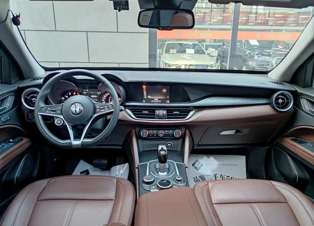 Alfa Romeo Stelvio 2017 2.0T 200HP Luxury Edition exterior photo 7 Alfa Romeo Stelvio 2017 2.0T 200HP Luxury Edition exterior photo 7