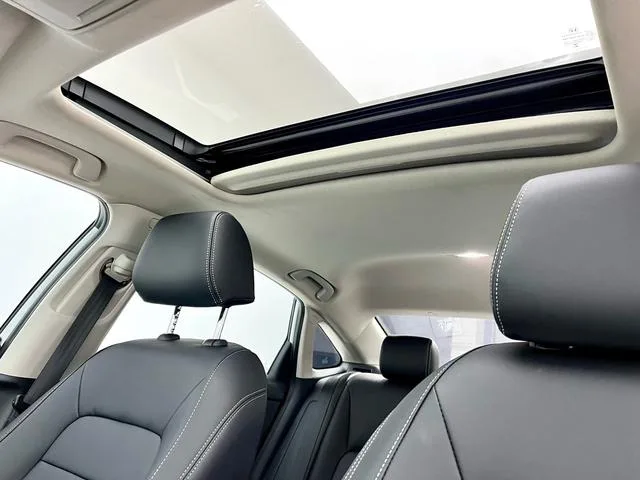 Honda Civic 2023 240TURBO CVT strength version interior photo 11 Honda Civic 2023 240TURBO CVT strength version interior photo 11