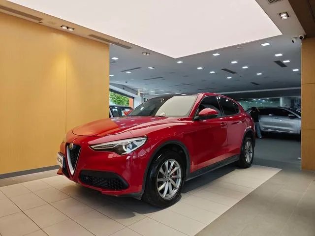 Alfa Romeo Stelvio 2017 2.0T 200HP Elite Edition exterior photo 1 Alfa Romeo Stelvio 2017 2.0T 200HP Elite Edition exterior photo 1