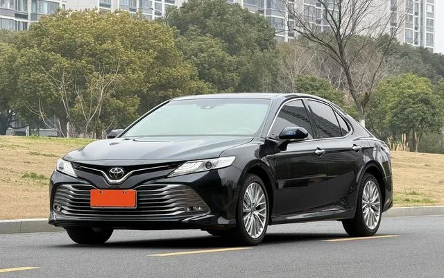 Toyota Camry 2019 Restyling 2.5G Luxury Edition exterior photo 1 Toyota Camry 2019 Restyling 2.5G Luxury Edition exterior photo 1