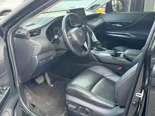 Toyota Venza 2023 2.0L CVT Two-wheel-drive Prestige Edition interior photo 9 Toyota Venza 2023 2.0L CVT Two-wheel-drive Prestige Edition interior photo 9