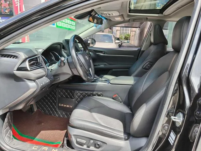 Toyota Camry 2021 2.0G Luxury Edition interior photo 10 Toyota Camry 2021 2.0G Luxury Edition interior photo 10