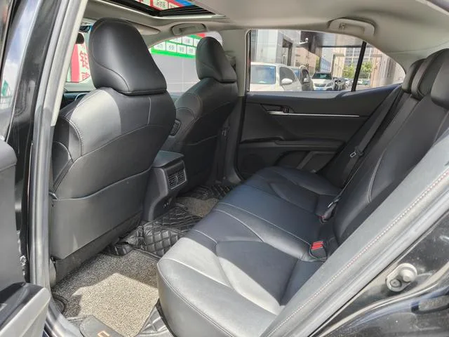 Toyota Camry 2021 2.0G Luxury Edition interior photo 11 Toyota Camry 2021 2.0G Luxury Edition interior photo 11