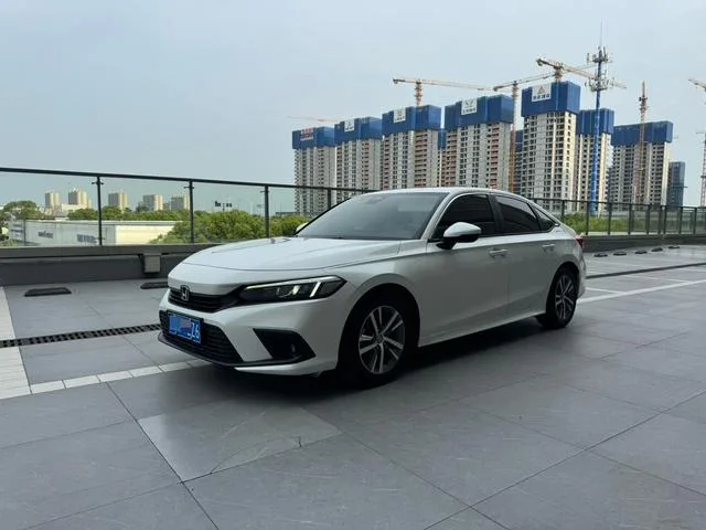 Honda Civic 2022 240TURBO CVT Version dynamique extérieur photo 2