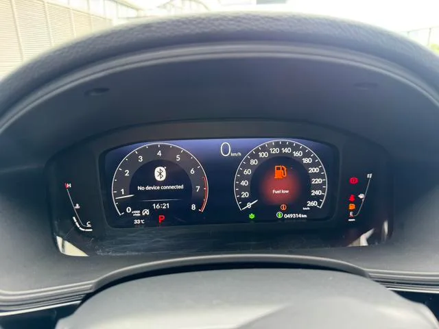 Honda Civic 2022 240TURBO CVT Version dynamique intérieur photo 17